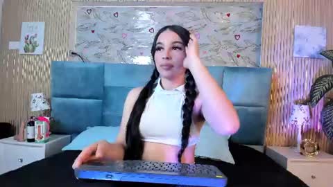 Snapshot of delphine_doll chatting on 06.28.26 Delia online show from 06.28.26