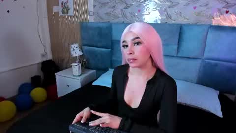 Snapshot of delphine_doll chatting on 07.02.26 Delia online show from 07.02.26