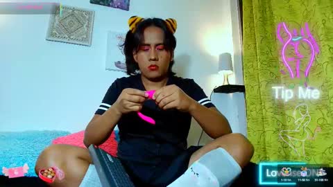 Snapshot of dember_osohot chatting on 03.04.25 dember_osohot online show from 03.04.25