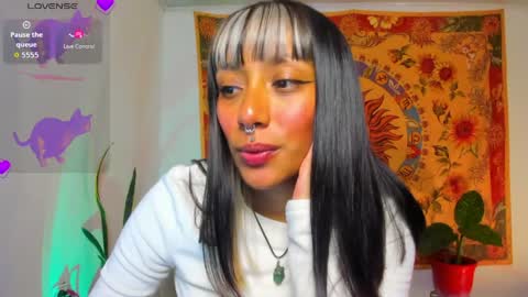Snapshot of demeter__ chatting on 05.30.26 demeter__ online show from 05.30.26