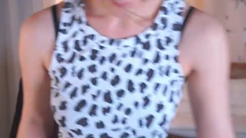 Snapshot of demetricekanady chatting on 06.23.26 Hi my name is Sari nice to see you in my Room online show from 06.23.26