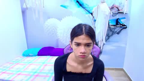 Snapshot of demi_leed chatting on 10.24.25 DEMI online show from 10.24.25