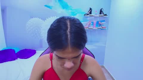 Snapshot of demi_leed chatting on 11.27.25 DEMI online show from 11.27.25