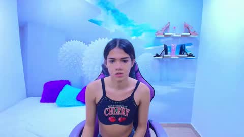 Snapshot of demi_leed chatting on 12.01.25 DEMI online show from 12.01.25