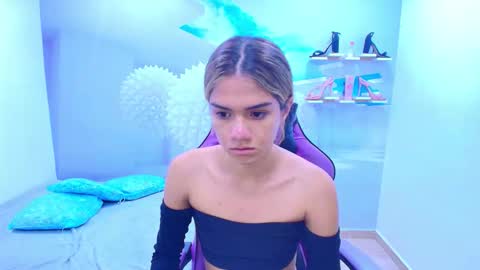 Snapshot of demi_leed chatting on 01.14.26 DEMI online show from 01.14.26