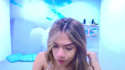 Snapshot of demi_leed chatting on 01.15.26 DEMI online show from 01.15.26