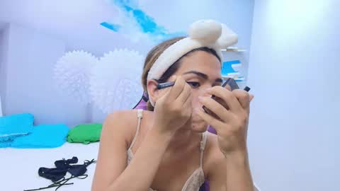 Snapshot of demi_leed chatting on 02.04.26 DEMI online show from 02.04.26