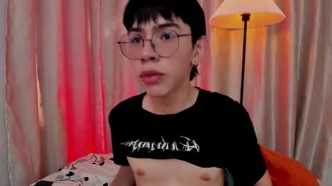 Snapshot of demian_hush chatting on 02.21.26 demian_hush online show from 02.21.26