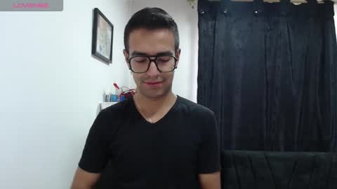 Snapshot of demian_val_4 chatting on 03.26.26 demian_val_4 online show from 03.26.26