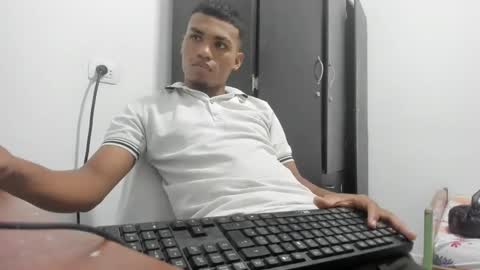 Snapshot of demol_latin chatting on 12.27.24 MASTER DAV online show from 12.27.24