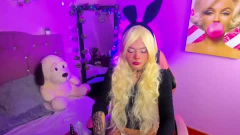 Snapshot of demony_deadboy chatting on 04.14.26 Maki online show from 04.14.26