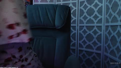 Snapshot of demuredeliah chatting on 02.21.25 Deliah online show from 02.21.25