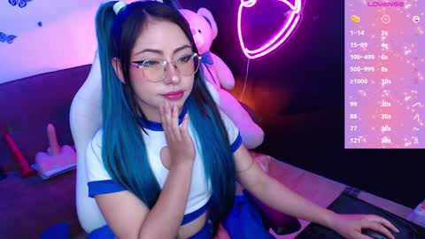 Snapshot of demyanderson_ chatting on 12.11.24 Demy online show from 12.11.24