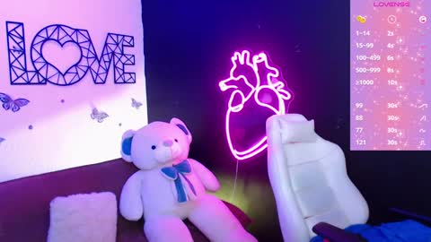 Snapshot of demyanderson_ chatting on 12.28.24 Demy online show from 12.28.24