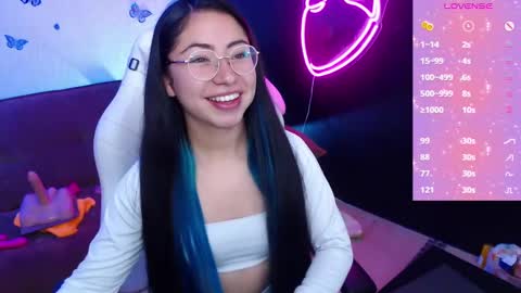 Snapshot of demyanderson_ chatting on 03.11.25 Demy online show from 03.11.25