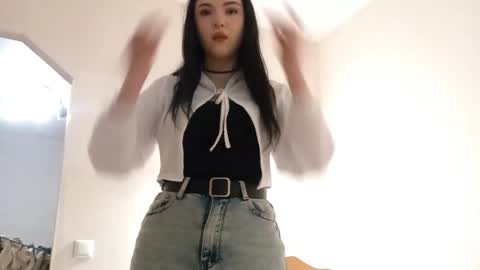 Snapshot of denesekerkman chatting on 12.20.25 Lexus online show from 12.20.25