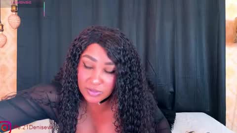 Snapshot of denise_wolfe chatting on 10.08.25 Denisse online show from 10.08.25