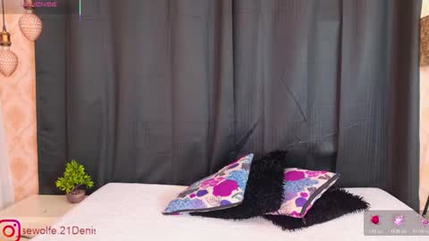 Snapshot of denise_wolfe chatting on 10.18.25 Denisse online show from 10.18.25