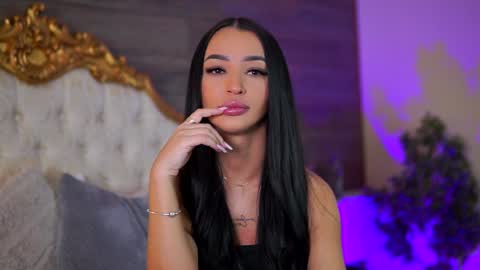 denisedevilles online show from 02.08.25