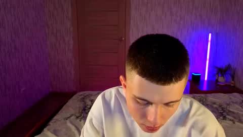 Snapshot of denisx444 chatting on 10.17.25 Denis online show from 10.17.25