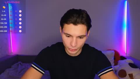 Den online show from 12.03.25