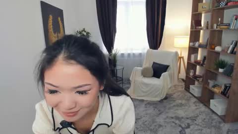 Snapshot of denlys chatting on 11.10.25 Mikky online show from 11.10.25