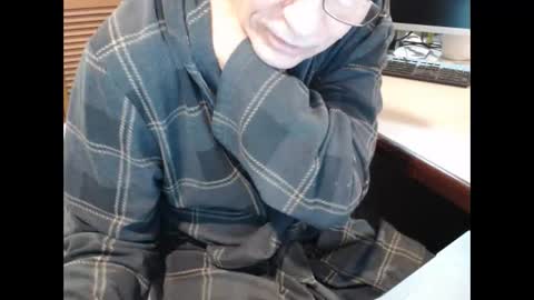 Snapshot of denn_jett chatting on 01.25.25 Den  Jet online show from 01.25.25