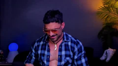 dennis_cox_ online show from 11.18.25