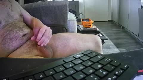 Snapshot of dennisamg chatting on 10.12.25 Dennis online show from 10.12.25