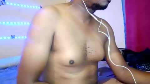 Snapshot of dentzo chatting on 03.03.25 mastER blACK online show from 03.03.25