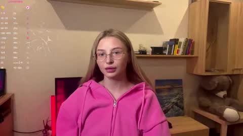 Vi  Victoria online show from 11.13.25