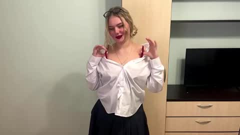 Luna online show from 02.18.26