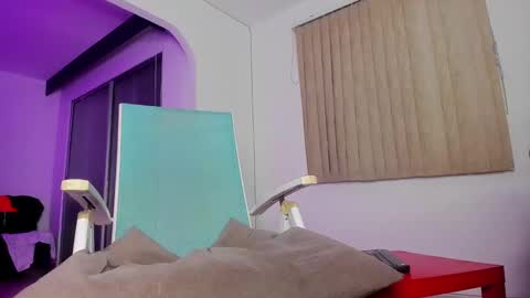 dereckhardd online show from 03.08.25