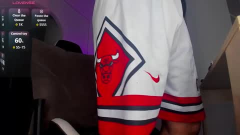 dereckhardd online show from 09.28.25