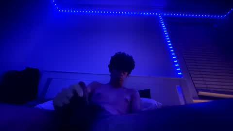 Snapshot of derek9169 chatting on 11.18.25 derek9169 online show from 11.18.25