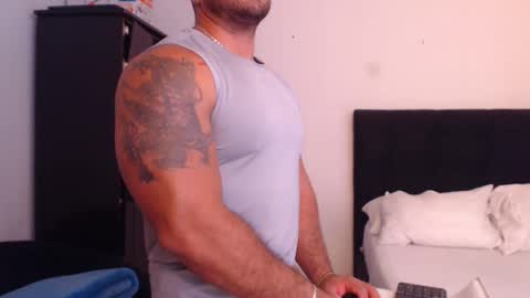 Derek online show from 11.05.25