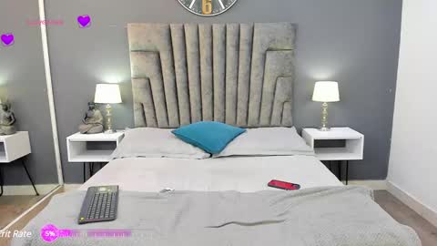 Snapshot of derek_hussain chatting on 12.23.24 Derek Hussain online show from 12.23.24