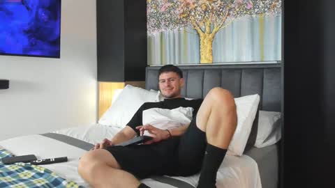 Snapshot of derek_hussain chatting on 01.17.25 Derek Hussain online show from 01.17.25