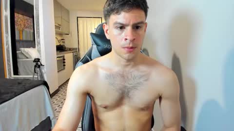 Snapshot of derek_hussain chatting on 10.03.25 Derek Hussain online show from 10.03.25