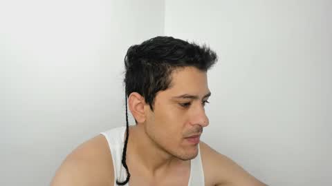 Snapshot of derek_vall chatting on 02.28.25 derek_vall online show from 02.28.25