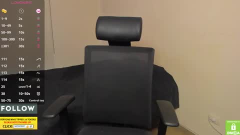 Snapshot of derekcb chatting on 10.23.25 Derekcb online show from 10.23.25