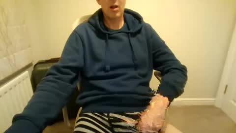 Snapshot of derelictguy chatting on 12.17.24 derelictguy online show from 12.17.24