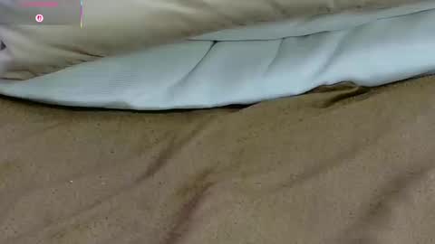 Derieri D online show from 09.09.25