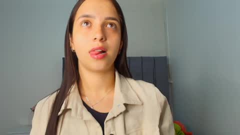 Snapshot of derly_cuervo703031 chatting on 04.10.26 derly_cuervo703031 online show from 04.10.26