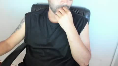 Snapshot of derrik_ chatting on 07.13.26 online show from 07.13.26
