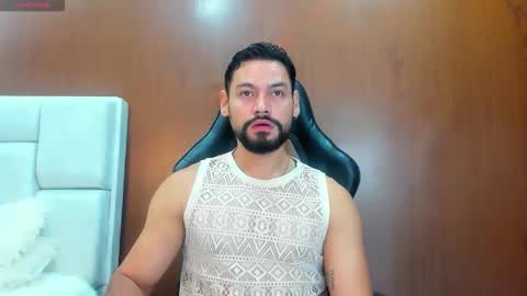 DerryBigger CM online show from 10.23.25