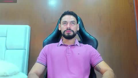 DerryBigger CM online show from 11.20.25