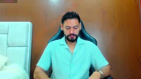 DerryBigger CM online show from 11.23.25