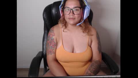 Snapshot of desertadventures25 chatting on 03.31.26 desertadventures25 online show from 03.31.26