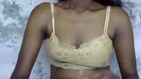 Snapshot of desi_darling chatting on 09.13.25 kajal online show from 09.13.25